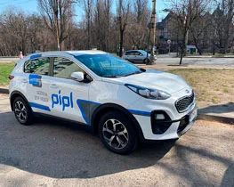 Рекламне брендування легкового автомобіля плівкою