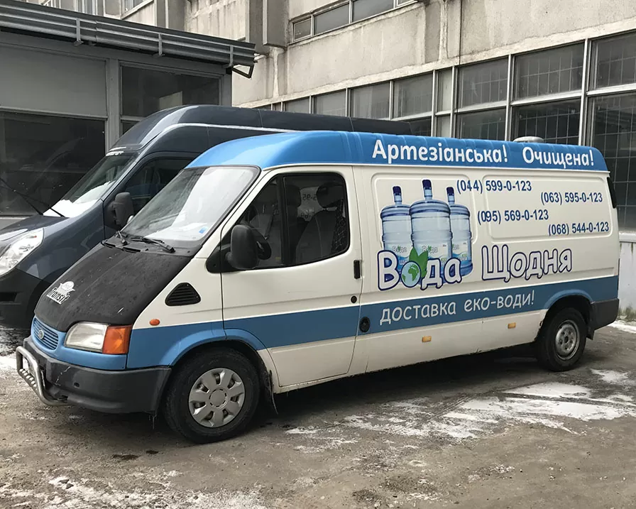 Рекламне обклеювання автомобіля Київ зразок 2