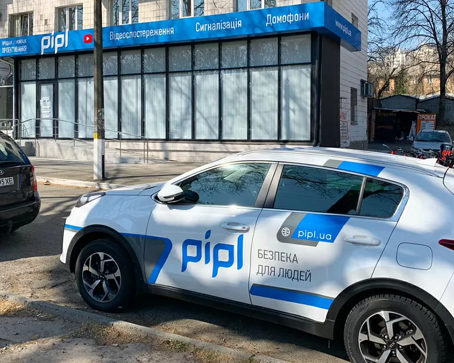 Реклама на транспорті обклеювання авто зразок 7