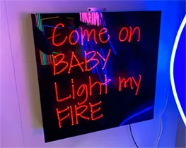 Декоративна неонова вивіска Come on Baby Light my Fire червоний неон